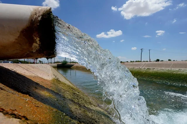water-rates-taxes-to-increase-l-a-times-reports-v0-dJcsjfznaGvWZ03Pm4PlkJv6cRfUnWn_ob29Y_8EPvo